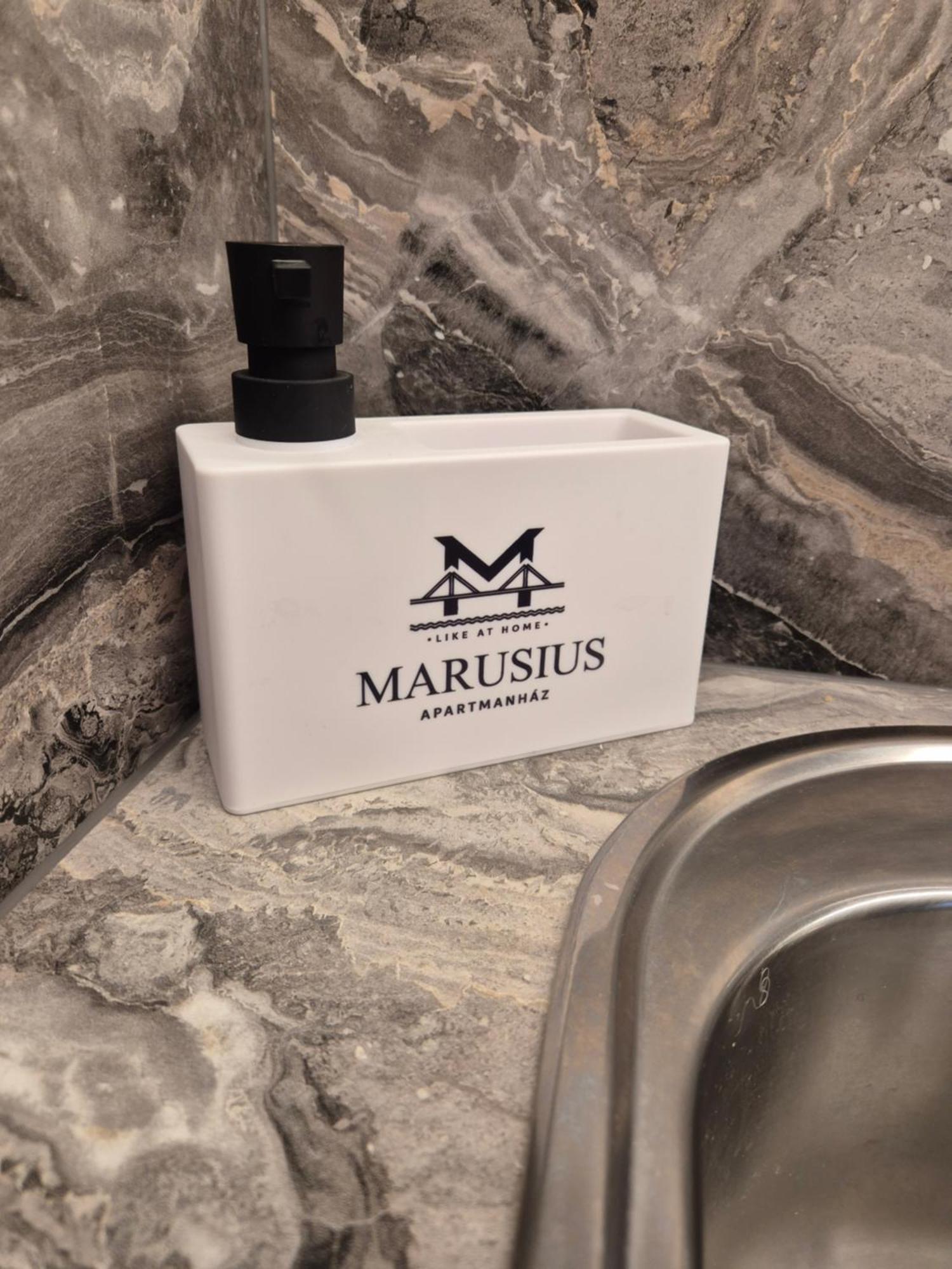 Marusius Apartmanhaz Makó المظهر الخارجي الصورة